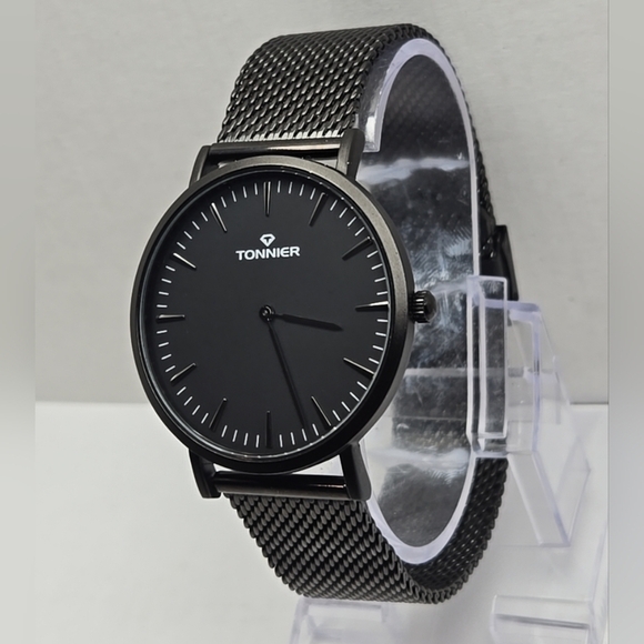 Mens Tonnier Black Stainless Steel Slim Watch Quartz New Battery Mesh Classic - Picture 2 of 9